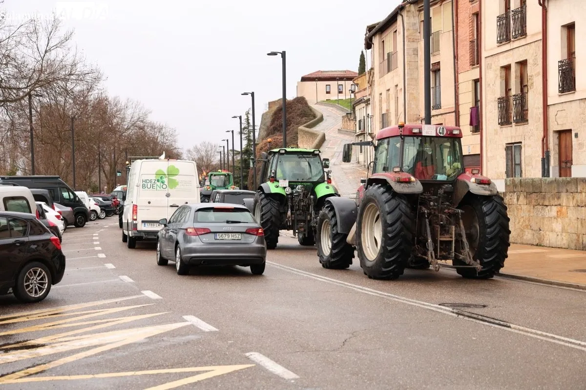  El campo salmantino se movilización una gran tractorada contra el acuerdo de Mercosur y la PAC | FOTOS: David Sañudo