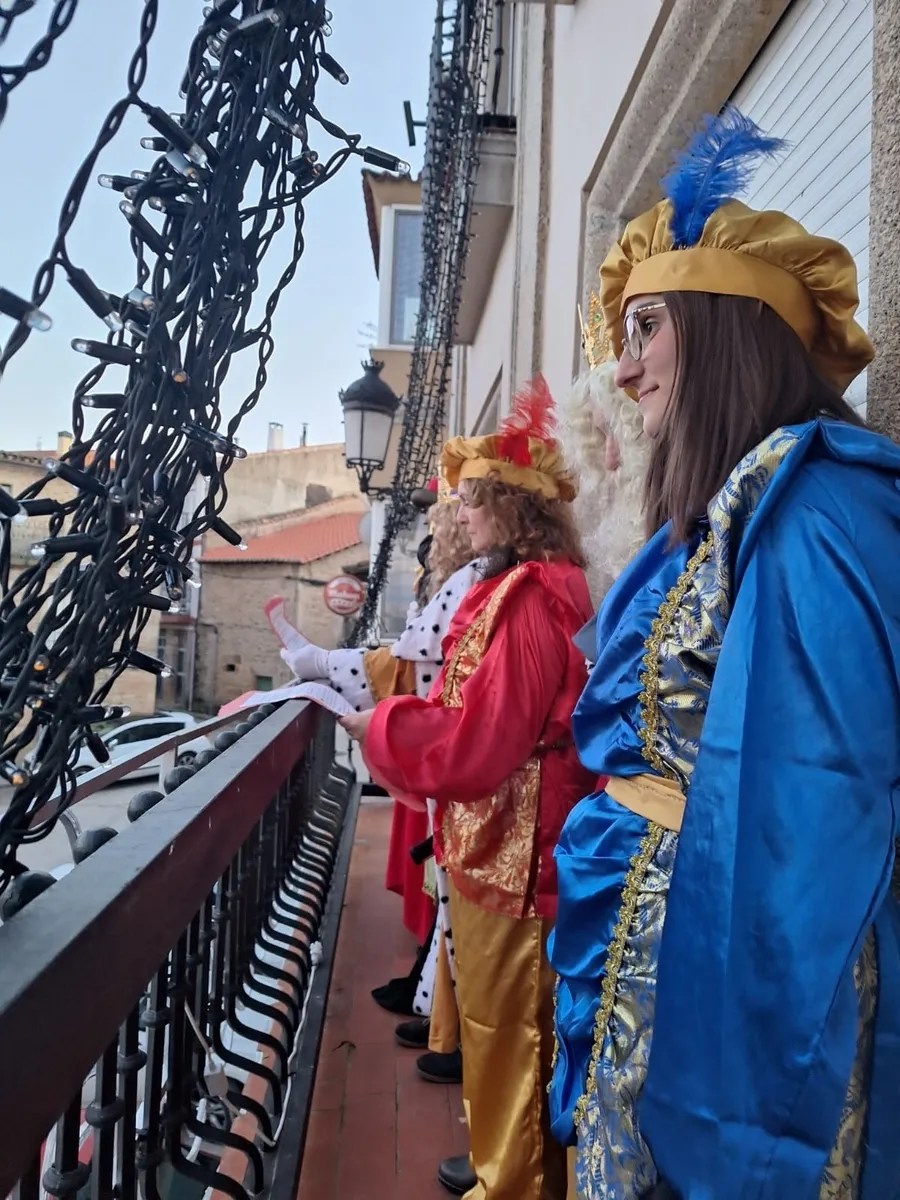 Visita de los Reyes Magos a Aldeadávila de la Ribera