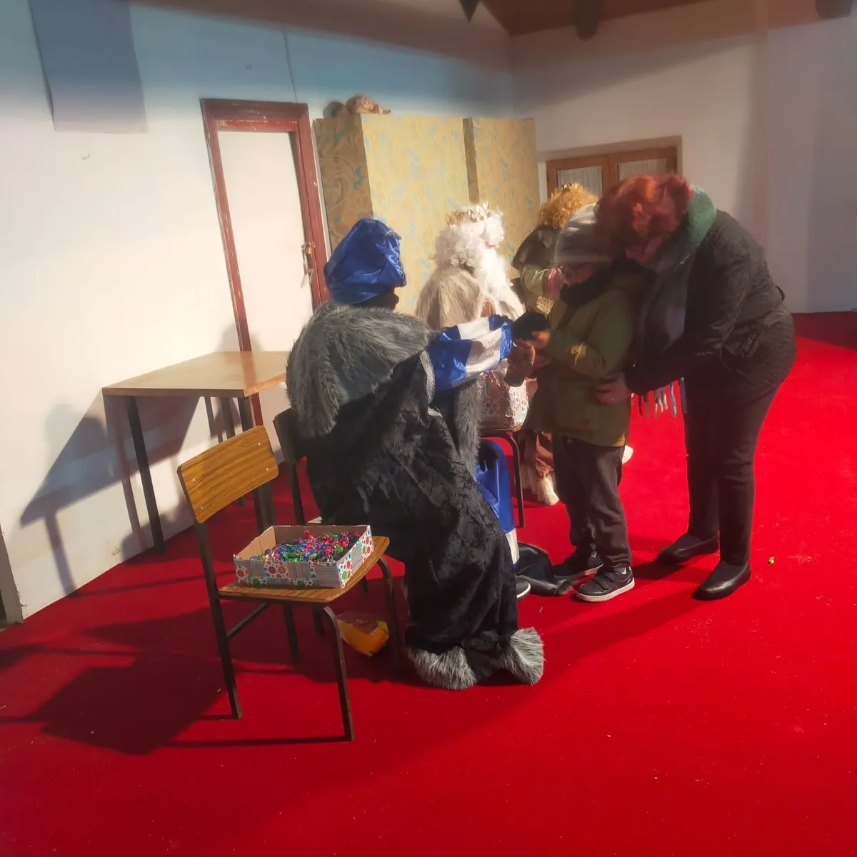 Visita de los Reyes Magos a Peralejos de Abajo 