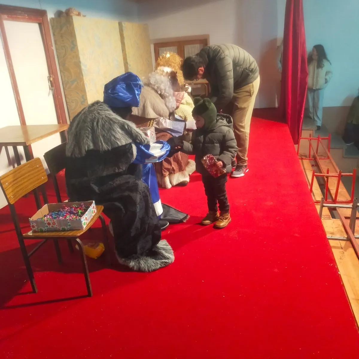 Visita de los Reyes Magos a Peralejos de Abajo 