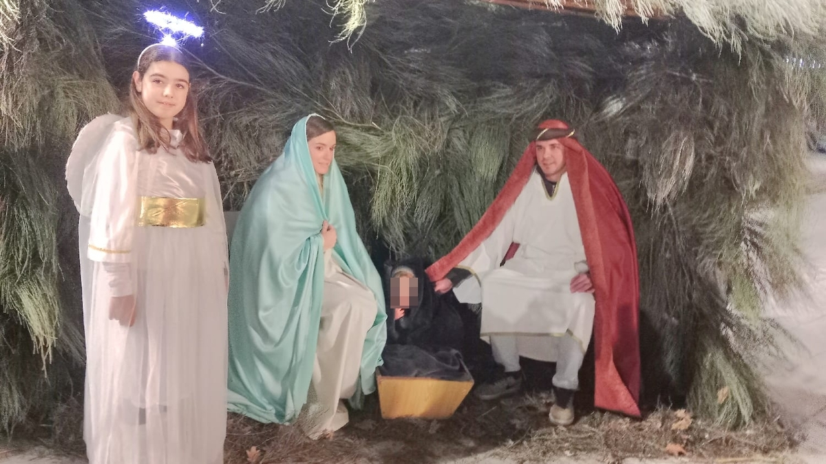 Reyes Magos en Villarino: cabalgata, Belén y cena popular
