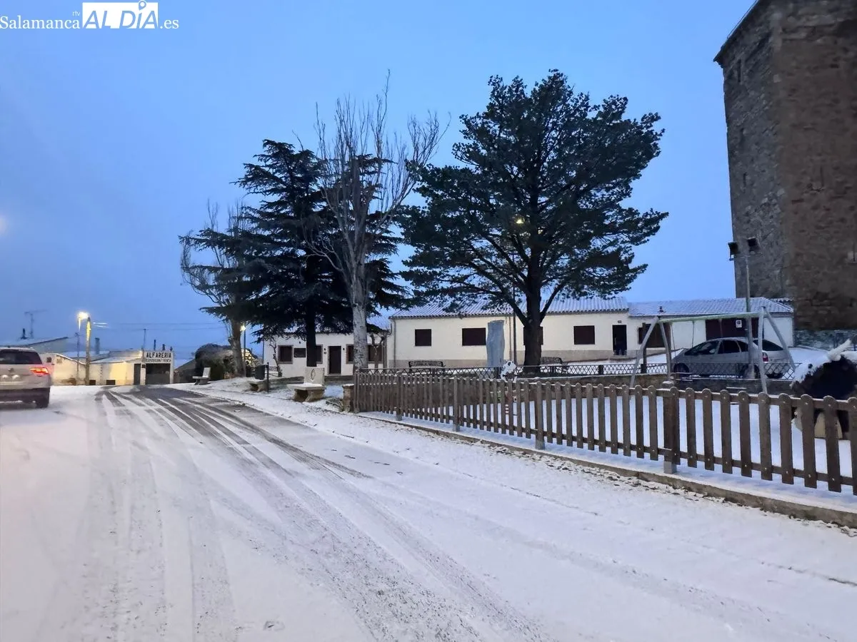 Un manto blanco para despedir la Navidad: la nieve transforma el paisaje de Alba de Tormes