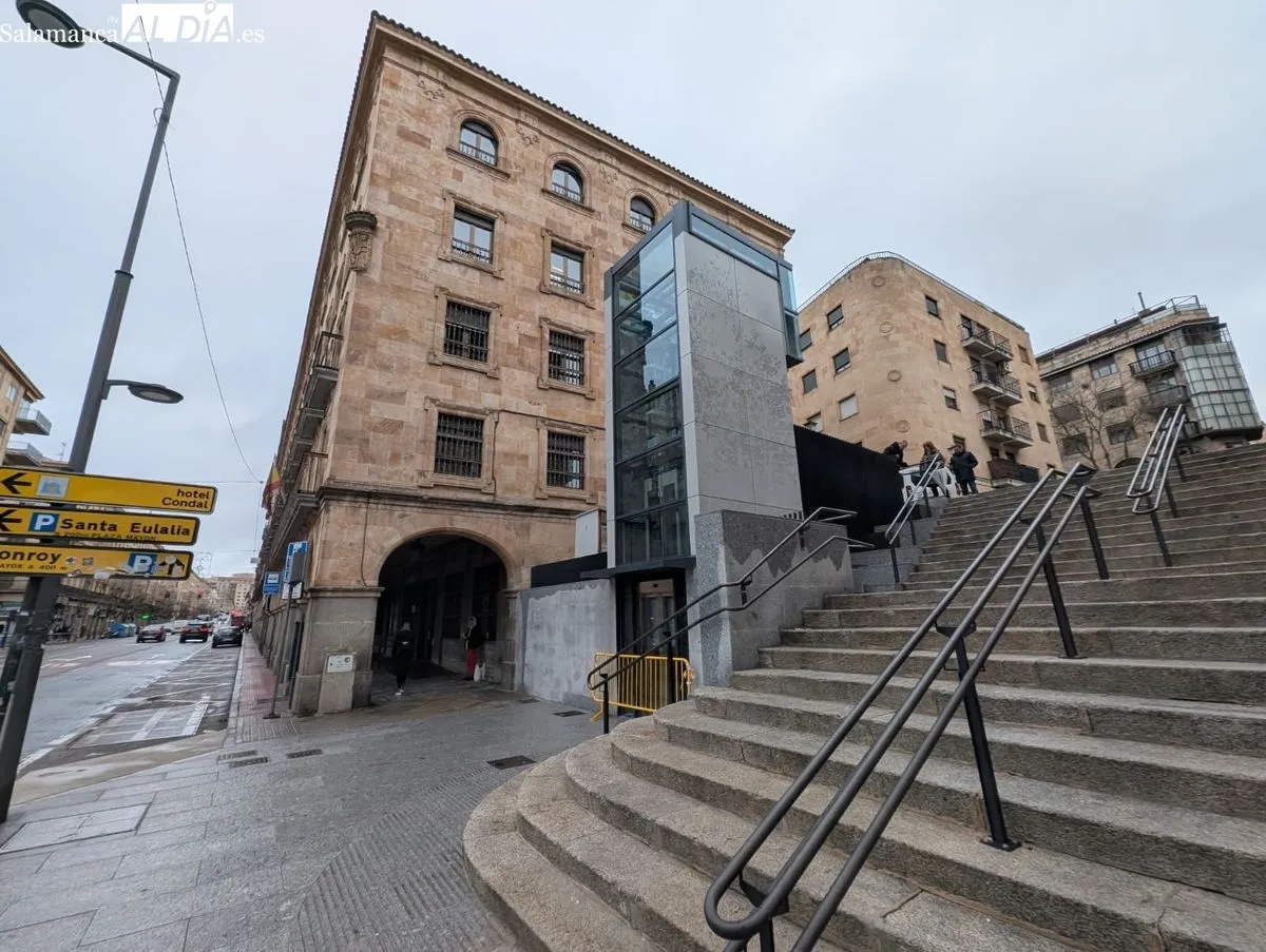 El ascensor de la Gran Vía | FOTOS David Sañudo 