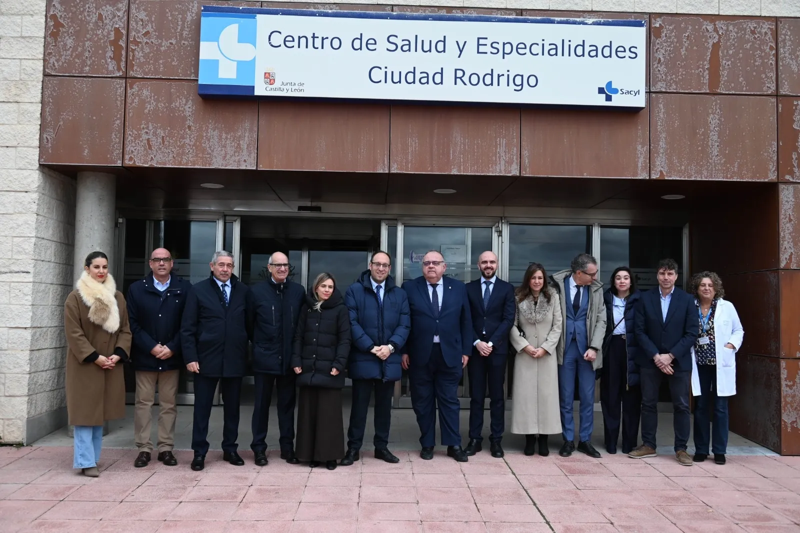 Foto 2 - Ciudad Rodrigo estrena radiolog&iacute;a digital y anal&iacute;tica urgente para evitar traslados a Salamanca