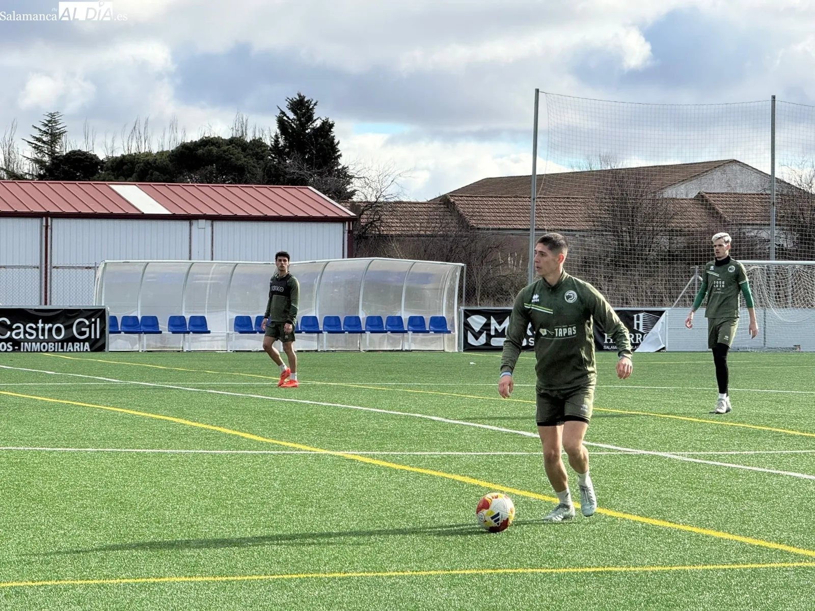 Unionistas, en cuadro en el primer entrenamiento de Adam: Gastón, Prada, Jan y Hugo de Bustos, bajas | FOTOS: Carlos Cuervo 