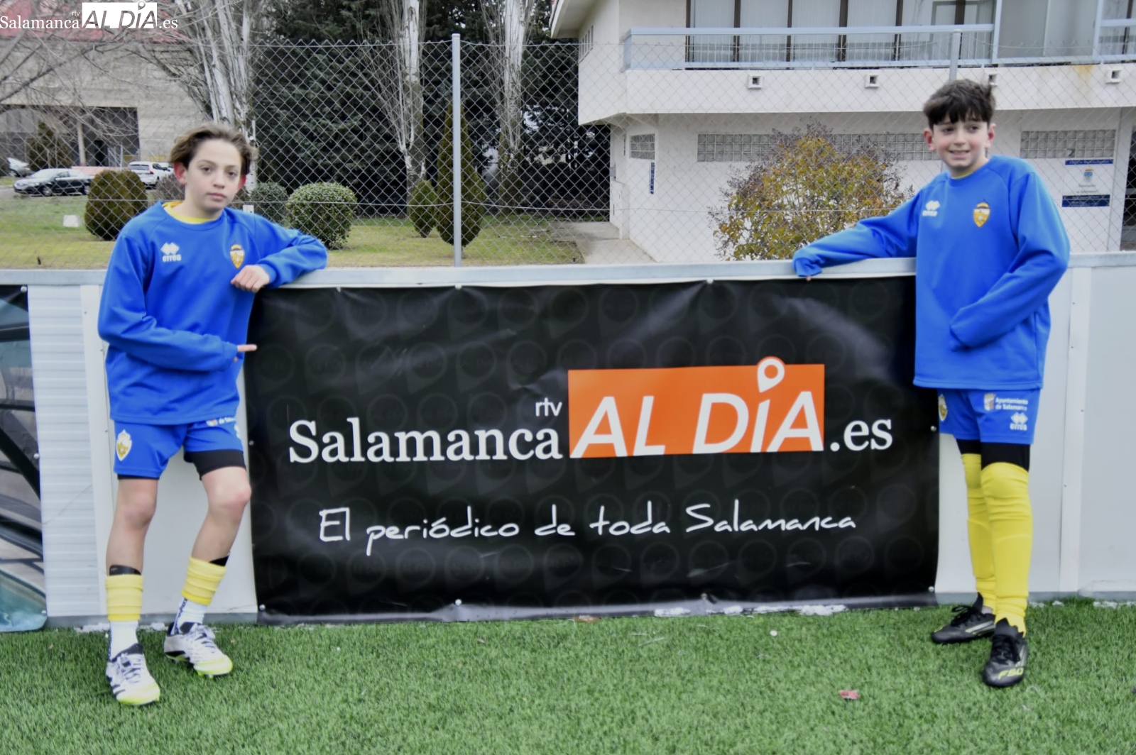FOTOS | El fútbol base salmantino vive con relativa normalidad una jornada marcada por la nieve y algunos partidos aplazados