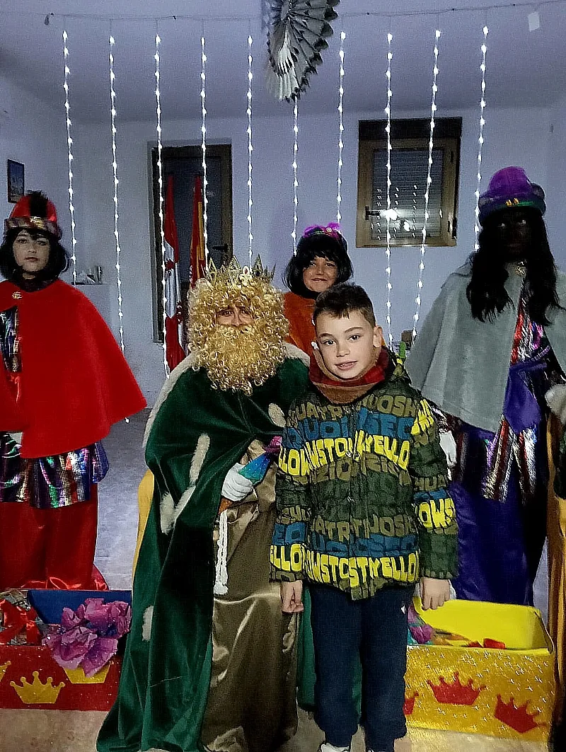 Los más pequeños de El Bodón reciben a los Reyes Magos
