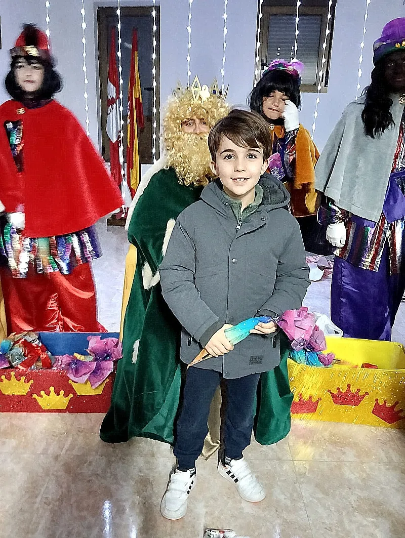 Los más pequeños de El Bodón reciben a los Reyes Magos