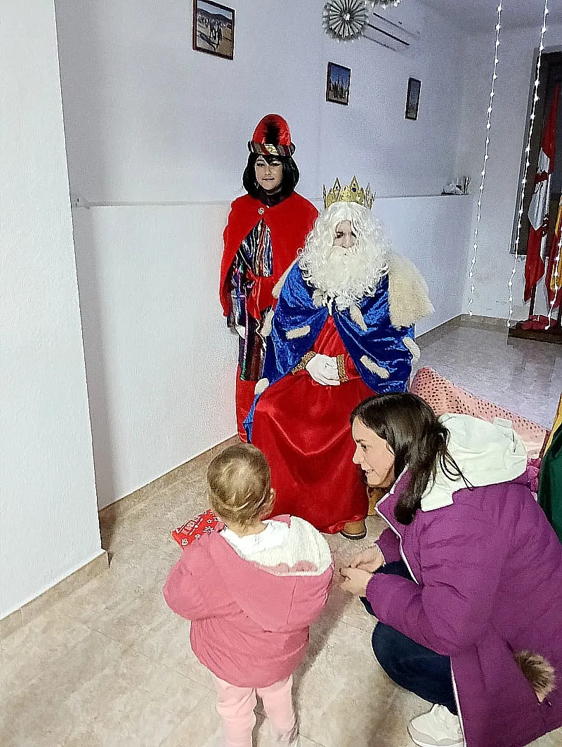 Los más pequeños de El Bodón reciben a los Reyes Magos