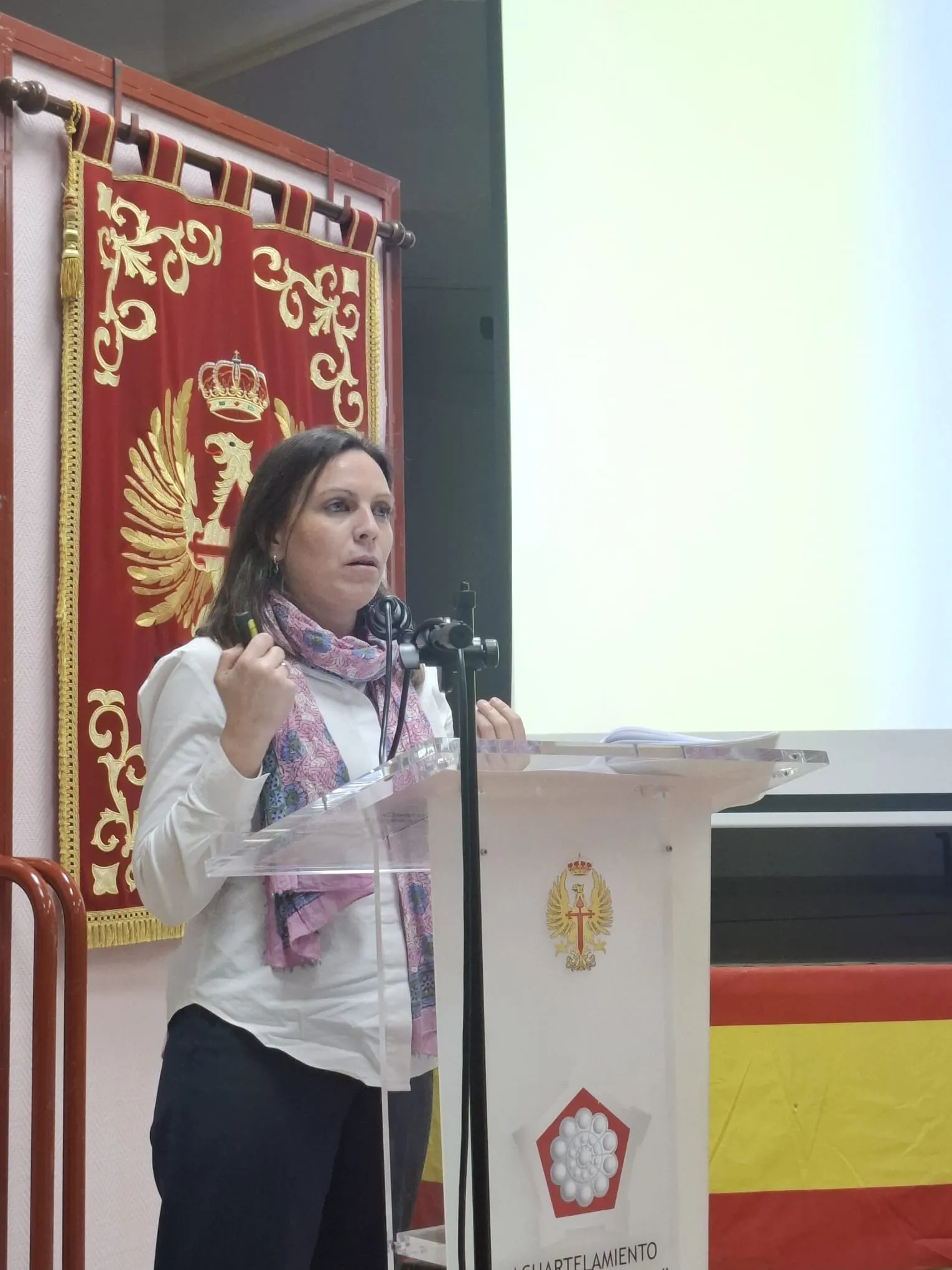 Foto 2 - La AECC formar&aacute; a 800 militares del Regimiento de Ingenieros en prevenci&oacute;n y gesti&oacute;n del c&aacute;ncer