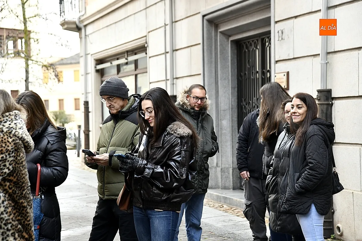 Cola para sacar entrada de los eventos alternativos al toro