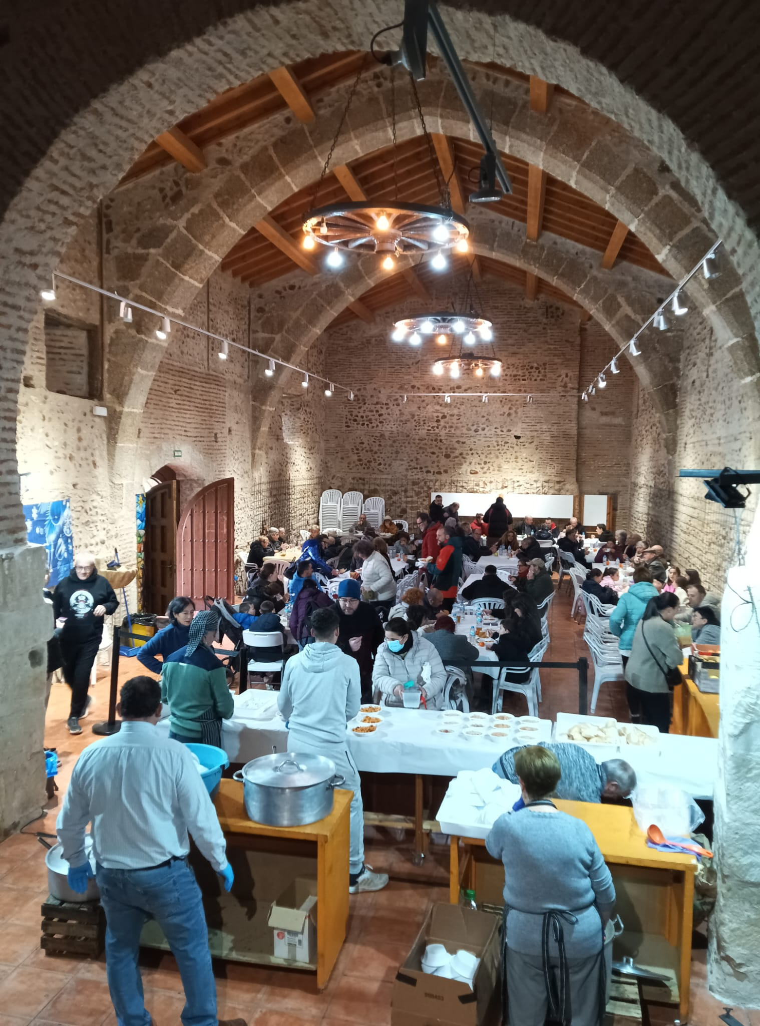 Un plato solidario por cinco euros para sostener la dignidad de las familias más vulnerables de la comarca mirobrigense