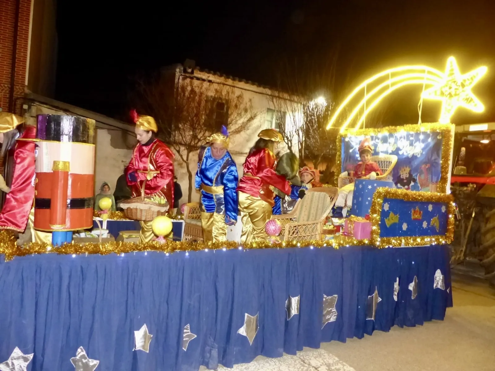 Cabalgata de Reyes en Villoria. Fotos Pilar Corredera