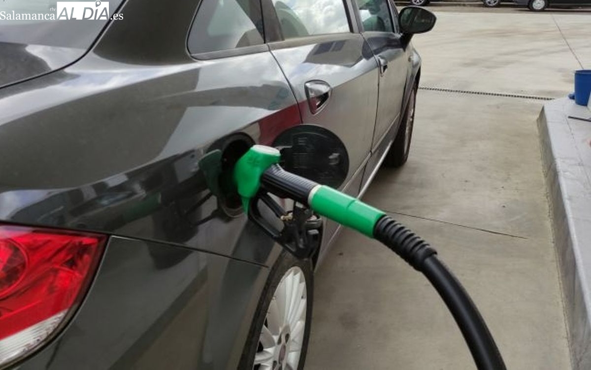 Denuncian a una gasolinera de Salamanca por combustible adulterado