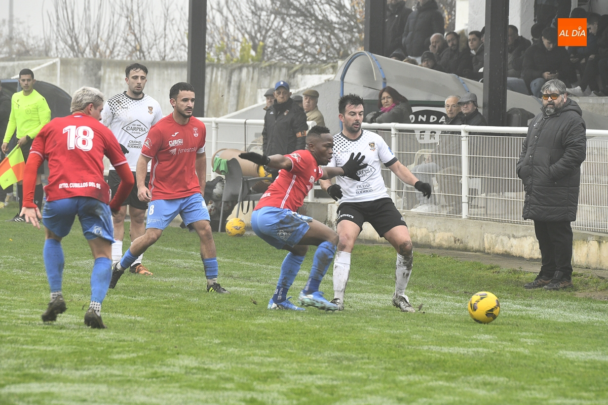El Ciudad Rodrigo empata ante el Betis, merece más y recorta distancias con el líder (1-1)