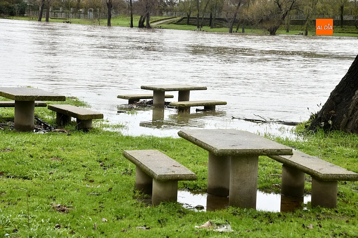 Las presas de Irueña y Águeda mantienen “a raya” su río al paso por Miróbriga