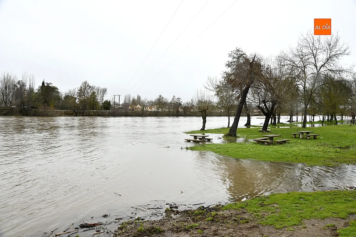 Las presas de Irueña y Águeda mantienen “a raya” su río al paso por Miróbriga