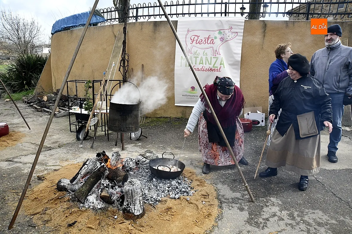 Momento de la Matanza Típica en Saelices el Chico