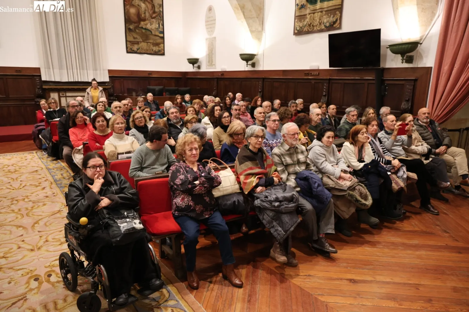 Peridis presenta 