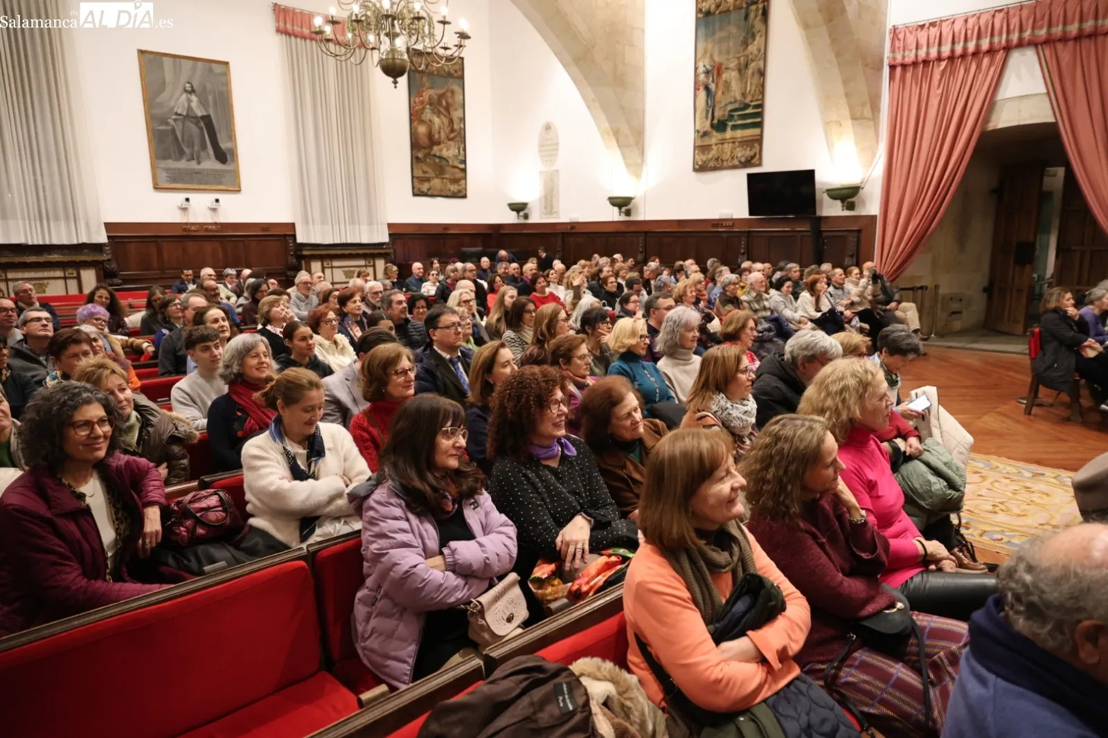 Peridis presenta 