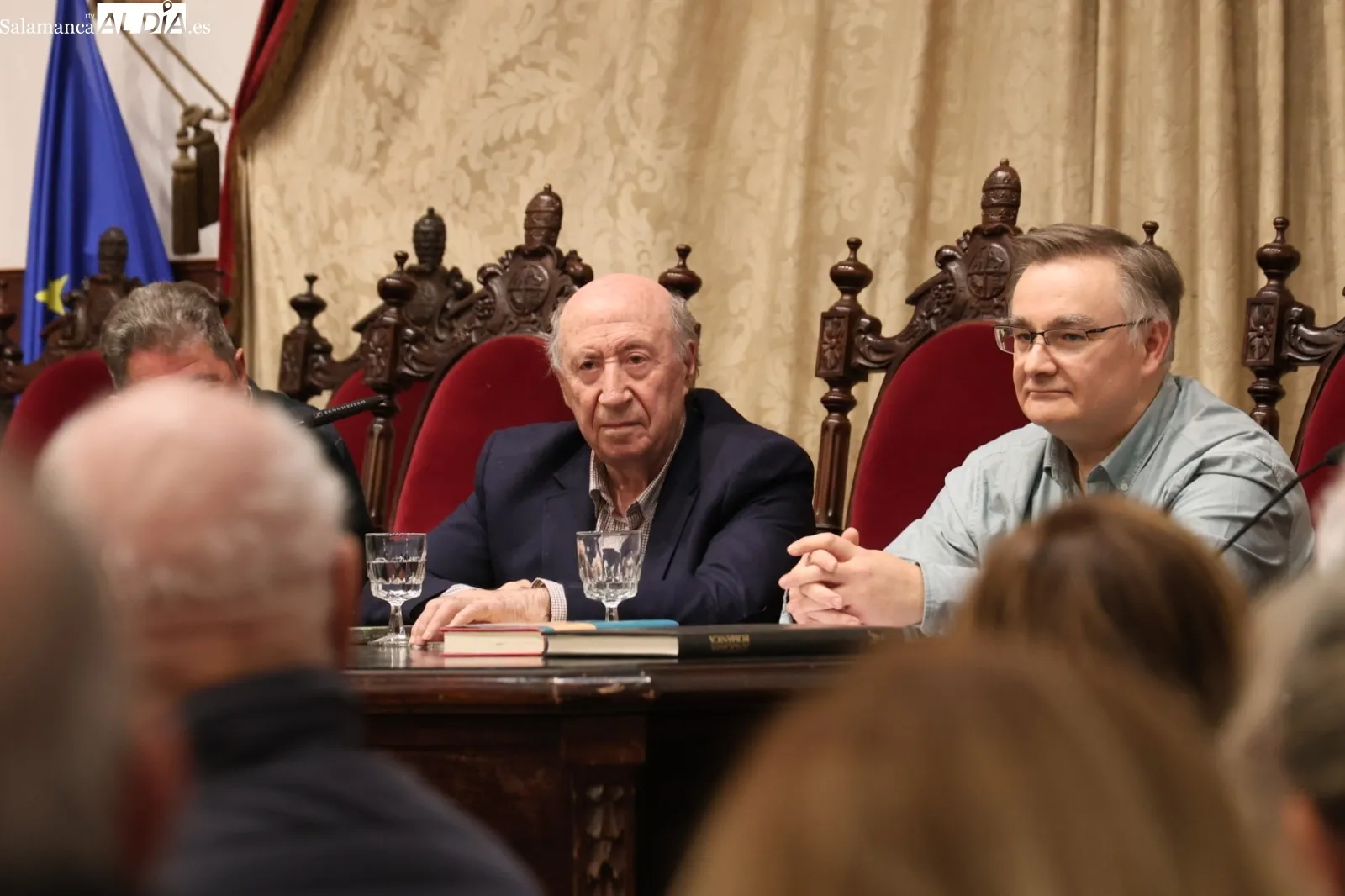 Peridis presenta 