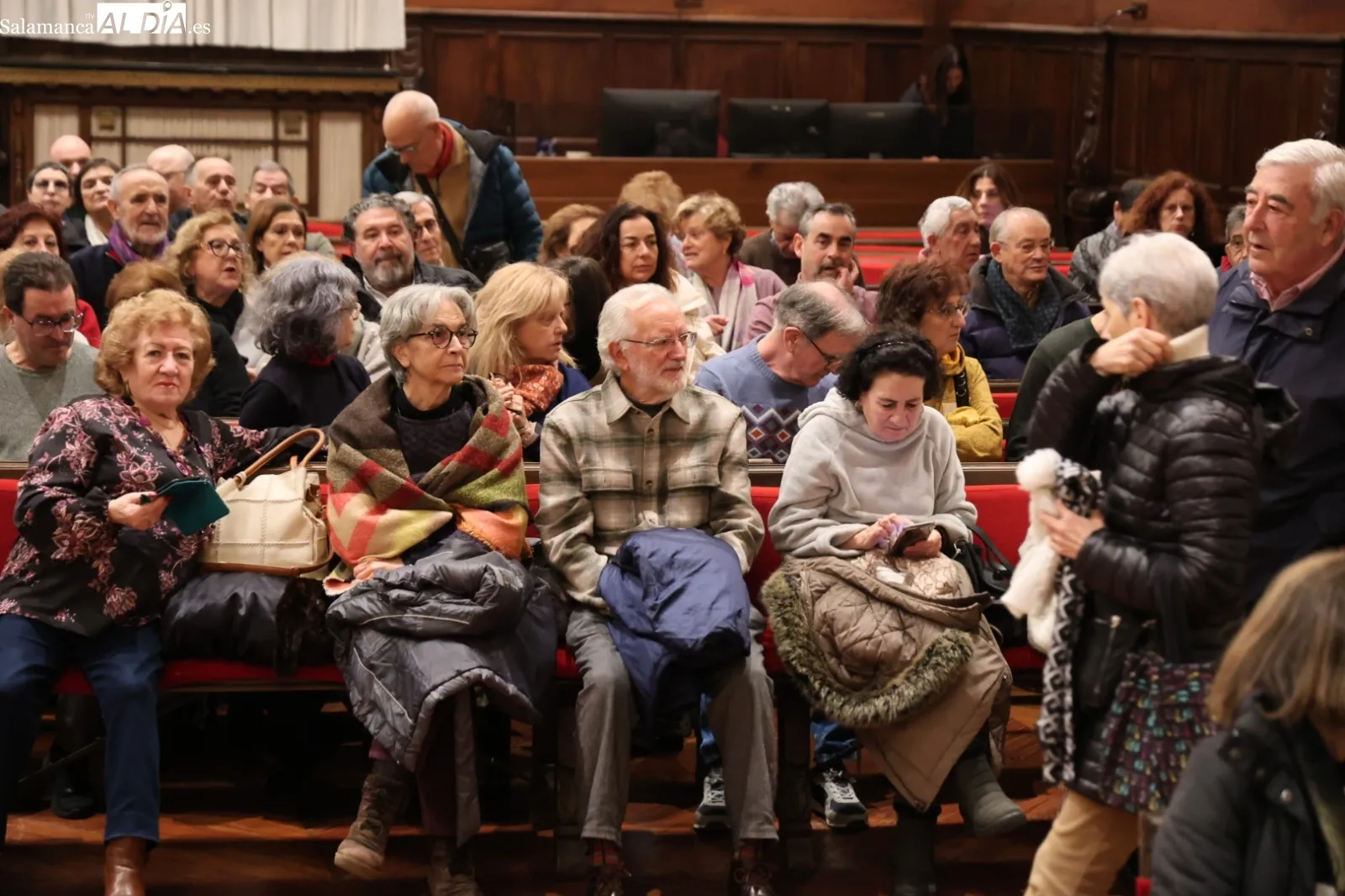 Peridis presenta 