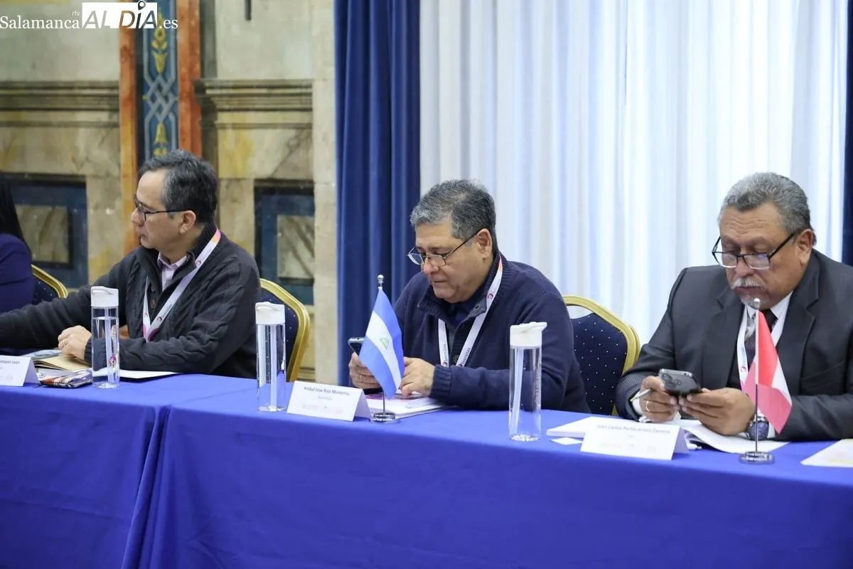 El alcalde de Salamanca inaugura la reunión de la Red Iberoamericana de Política Criminal en el Colegio Fonseca. Foto de David Sañudo