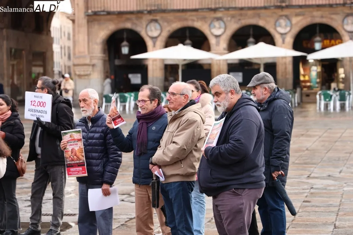 Concentración en Salamanca en apoyo al pueblo de Irán | FOTOS: David Sañudo 