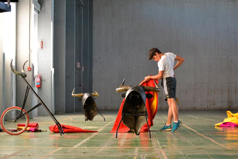 Escuela de toreo para aficionados en Aldeadávila de la Ribera