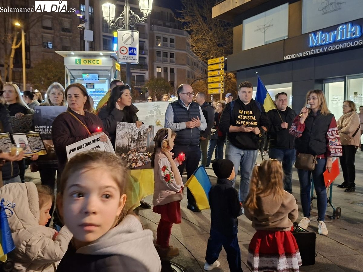 Salamanca marcha por Ucrania en el cuarto aniversario de la invasión rusa