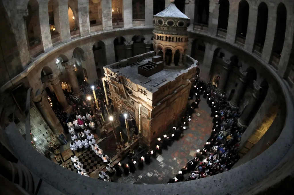 Foto 3 - &lsquo;Los Guardianes de la Tumba de Cristo&rsquo; llega a Salamanca