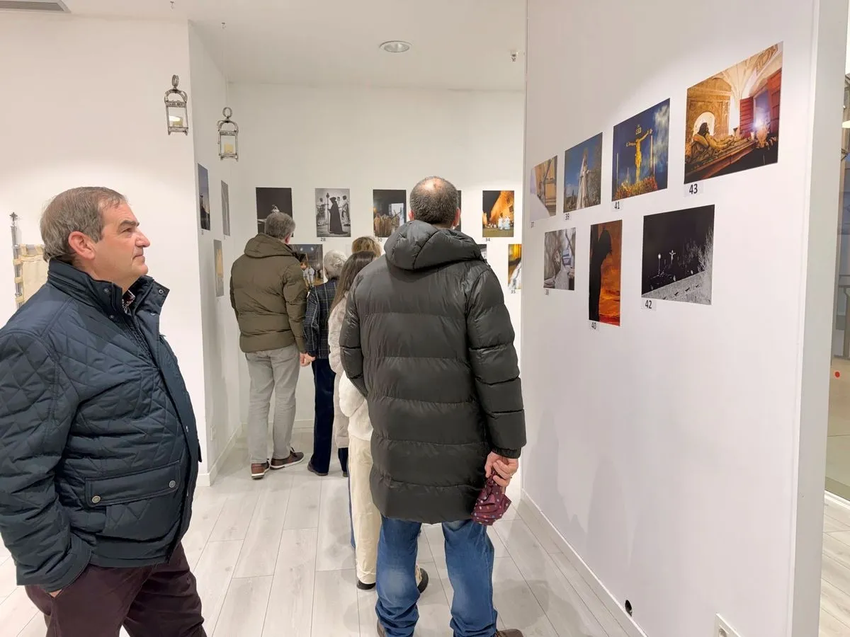 Foto 7 - El Tormes muestra las im&aacute;genes que aspiran al cartel de la Hermandad del Cristo del Amor y Paz (Fotos) 