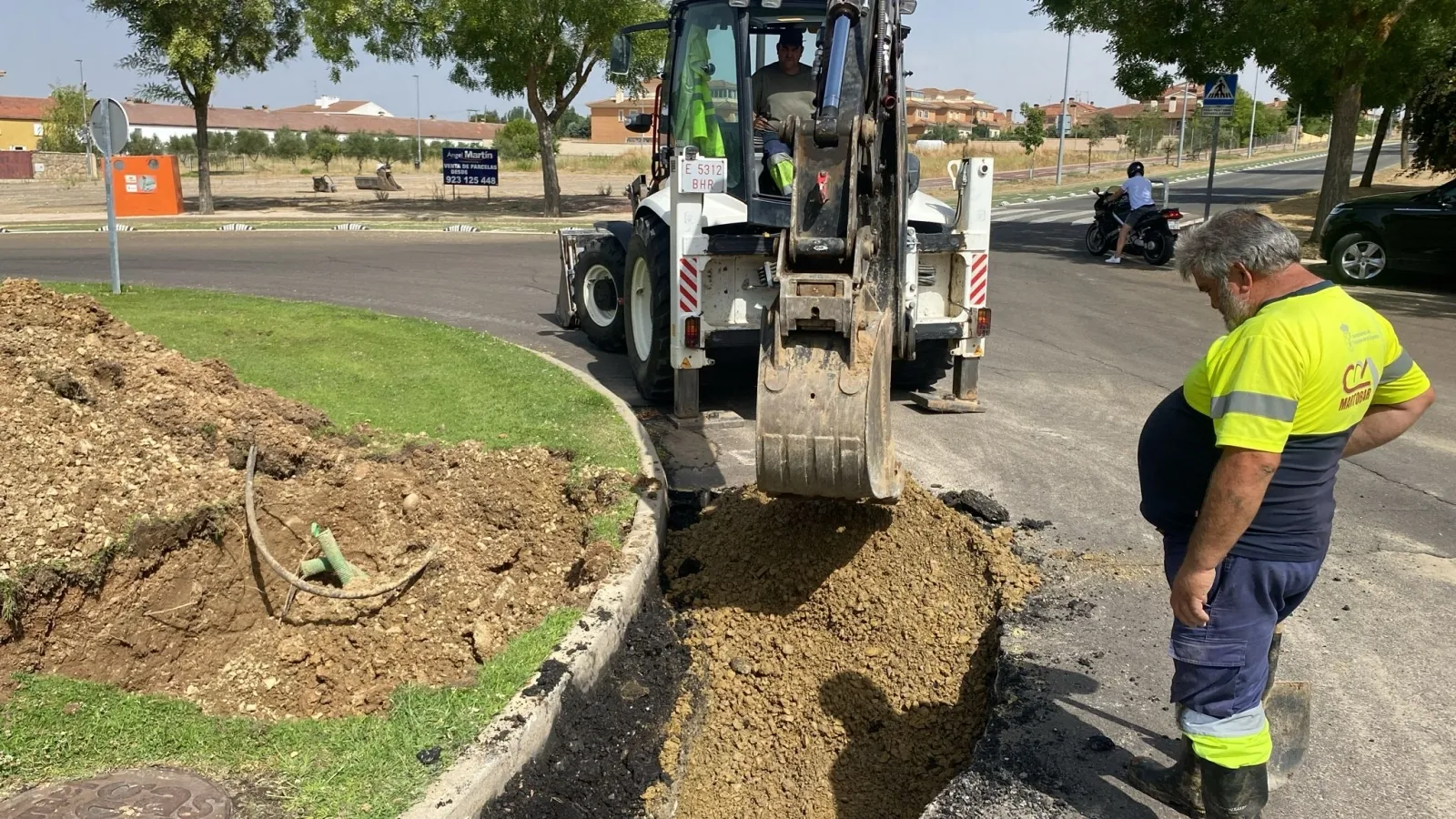 Foto 2 - L&iacute;nea Verde resuelve m&aacute;s de 1.500 incidencias en Carbajosa durante 2025