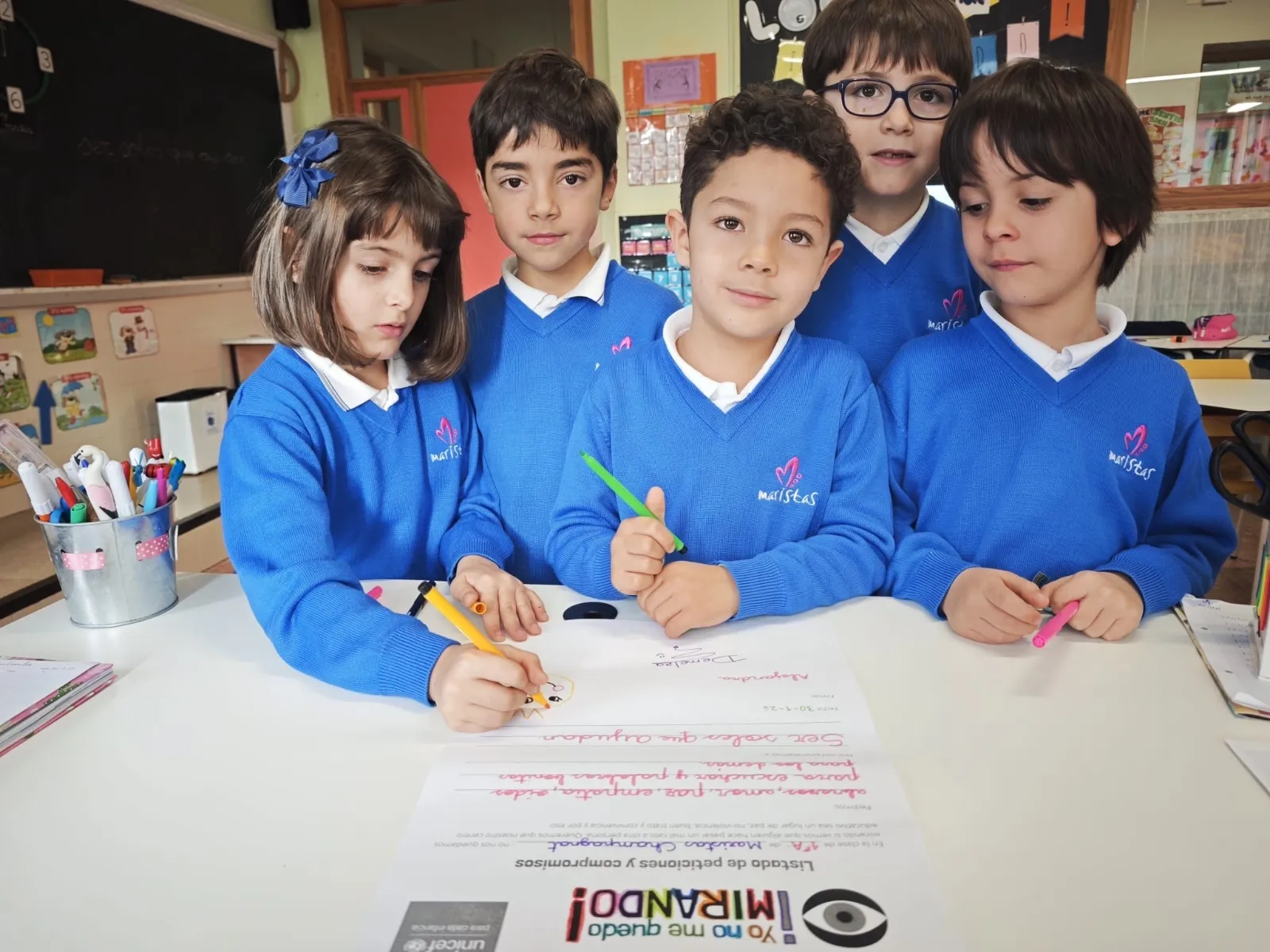 Maristas Salamanca une a todos sus alumnos en un acto por la convivencia y el Día de la Paz