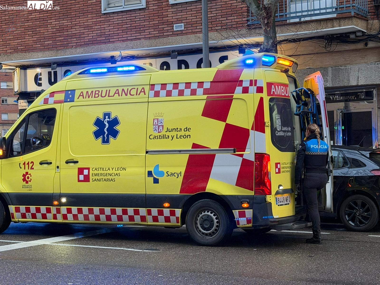 Herida en avenida Villamayor por la caída de un vidrio