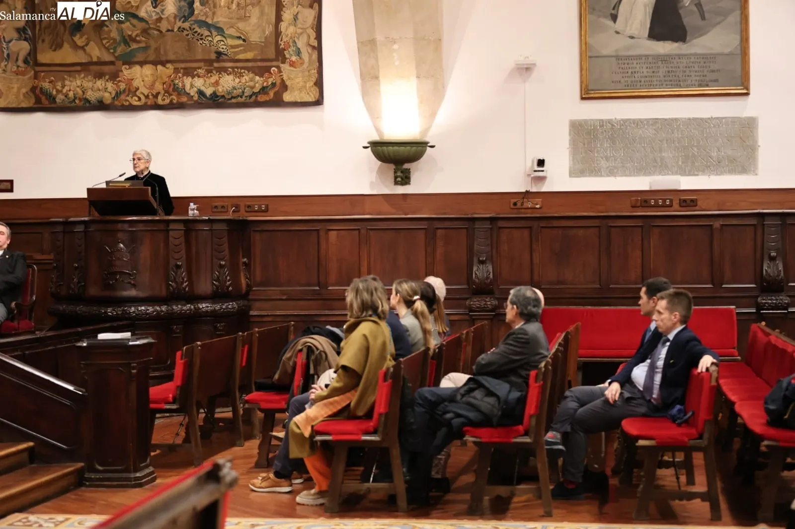 Miguel Merchán asume la presidencia de la Real Academia de Medicina | FOTOS: David Sañudo