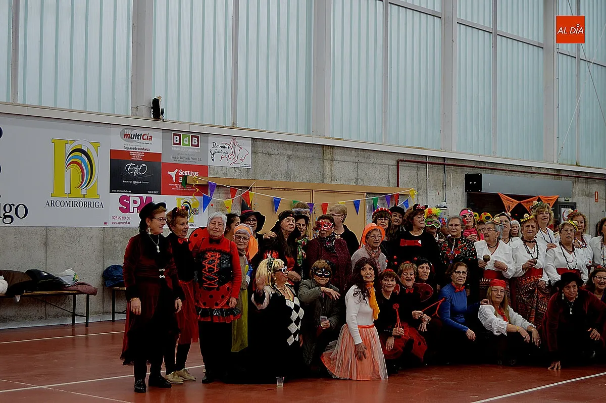 Asociación Amanecer fiesta de carnaval 