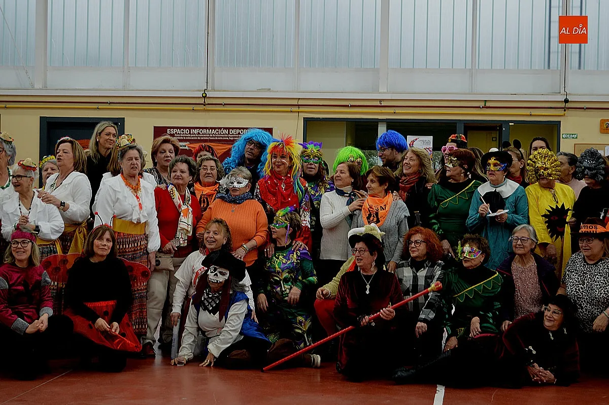 Asociación Amanecer fiesta de carnaval 
