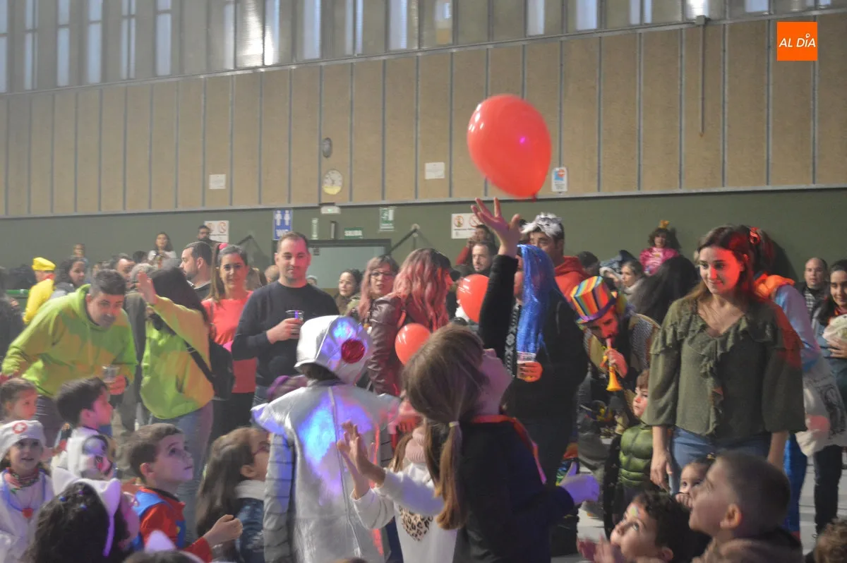 Baile infantil de disfraces 