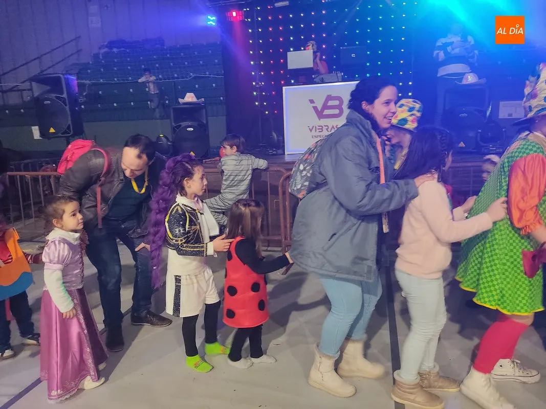 Baile infantil de disfraces 