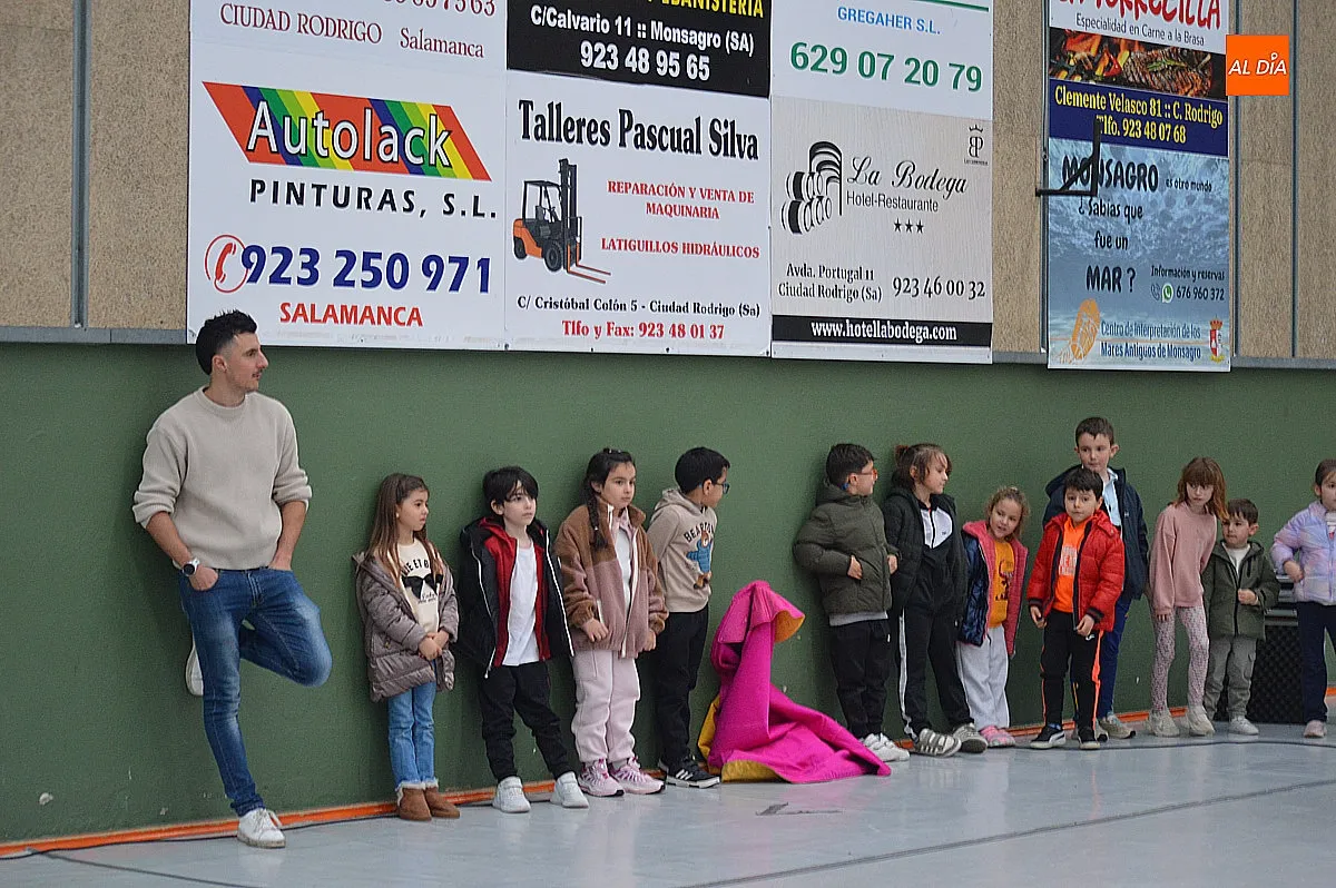 Actividad de tauromaquia en el colegio san Francisco 
