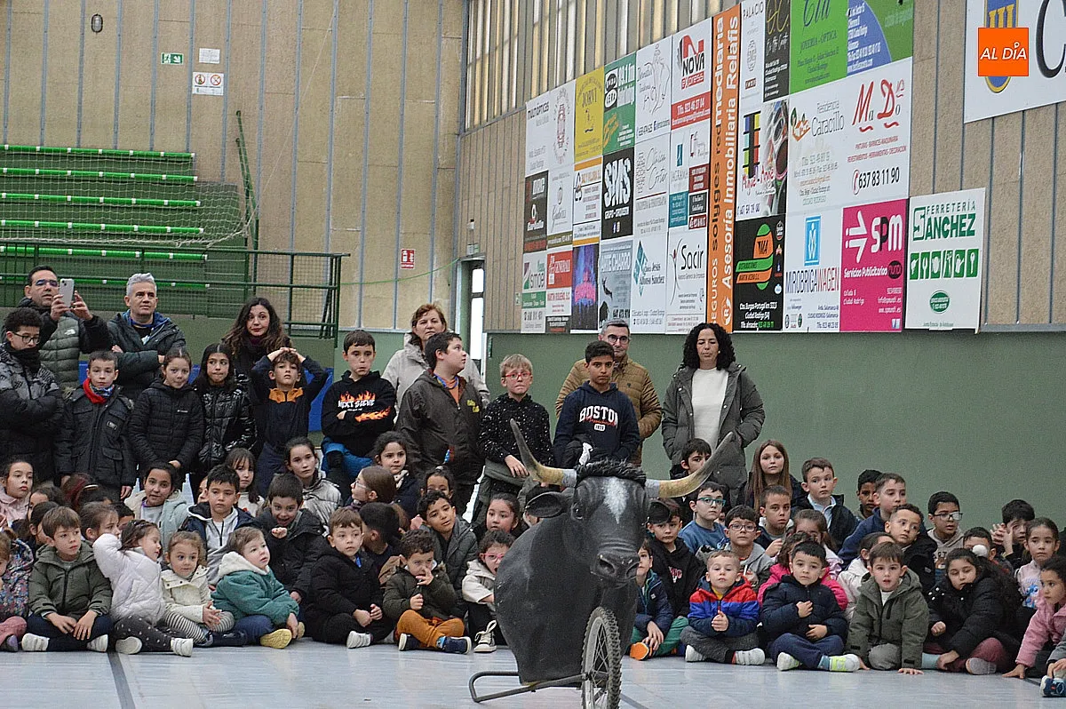 Actividad de tauromaquia en el colegio san Francisco 