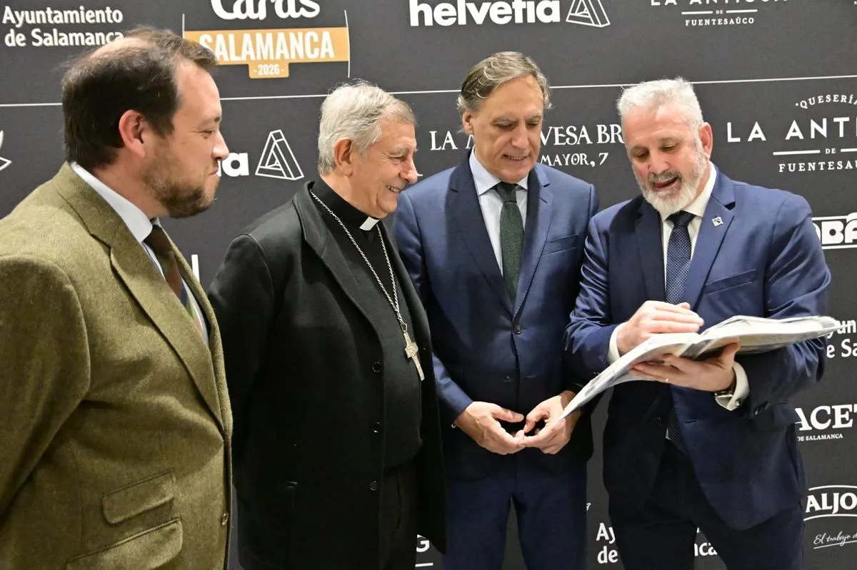 Foto 11 - FOTOS | La Semana Santa de Salamanca se convierte en la primera fuera de Andaluc&iacute;a en tener su propia colecci&oacute;n de cromos