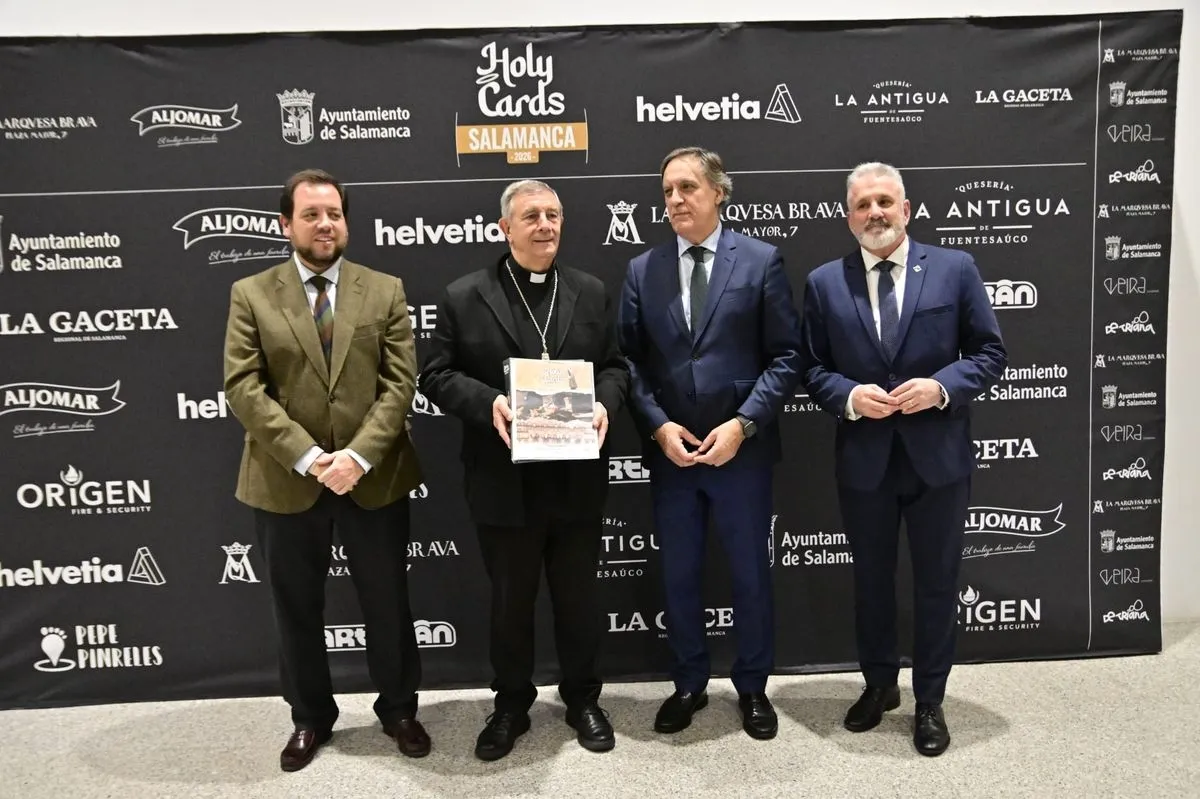 Foto 9 - FOTOS | La Semana Santa de Salamanca se convierte en la primera fuera de Andaluc&iacute;a en tener su propia colecci&oacute;n de cromos