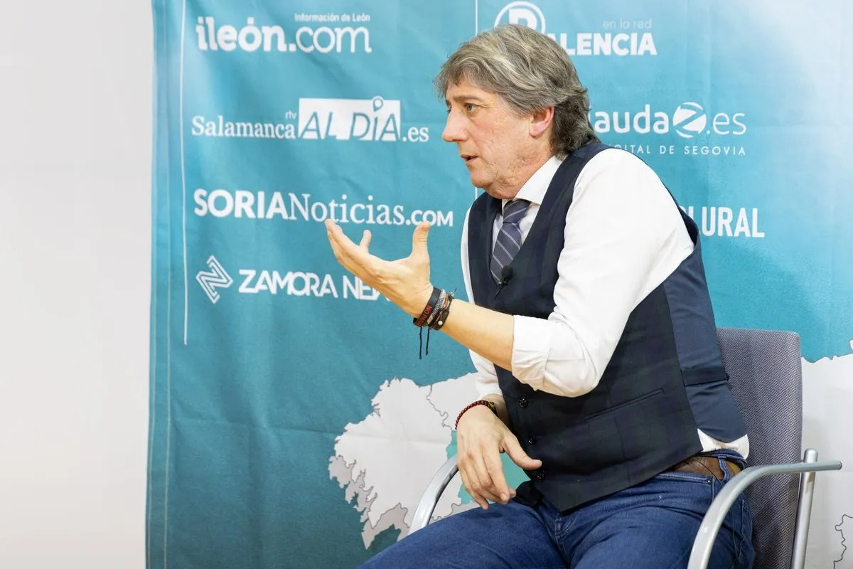 Carlos Martínez en las instalaciones de IMEDIACYL en Salamanca (sede de SALAMANCArtv AL DÍA) | Fotos: David Sañudo 