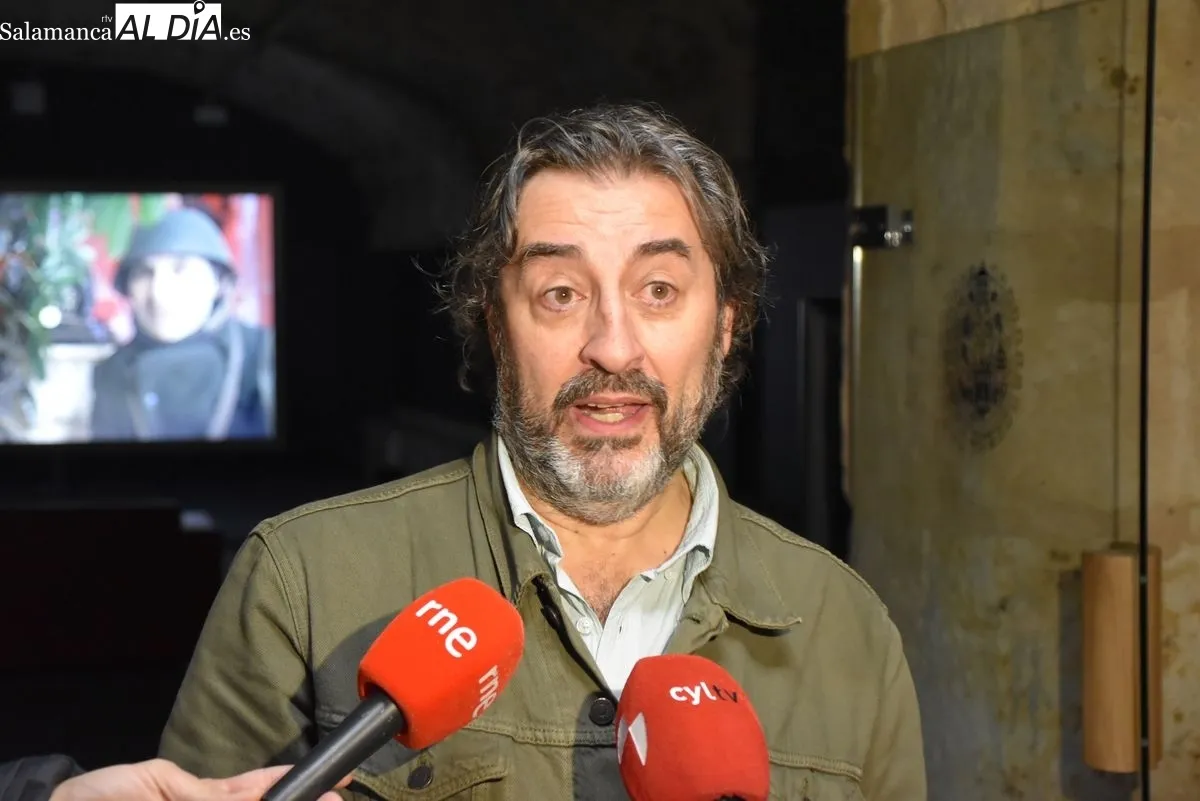 La USAL presenta las nuevas creaciones audiovisuales de Bellas Artes y la obra '4Paredes' de Ausín Sáinz | FOTOS: Toni Sánchez 
