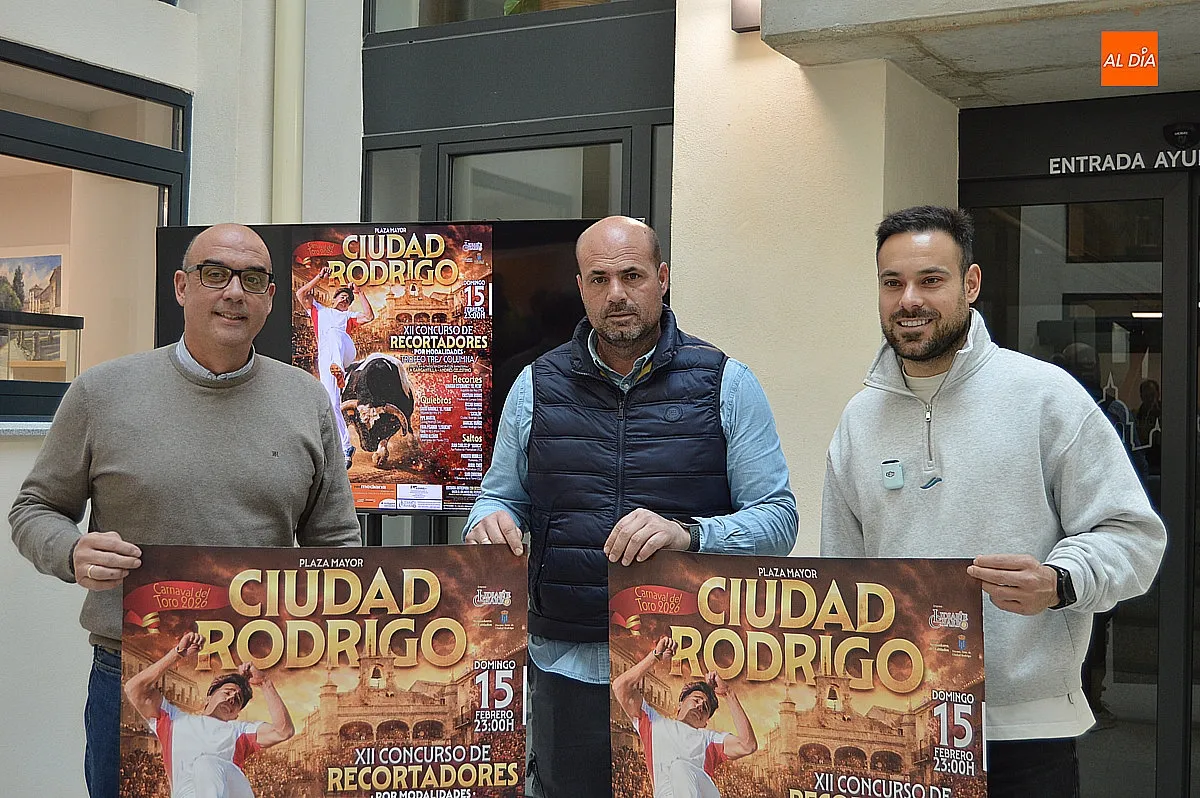 Presentación de la XII edición del Trofeo Tres Columnas del Concurso de Recortes de Ciudad Rodrigo 