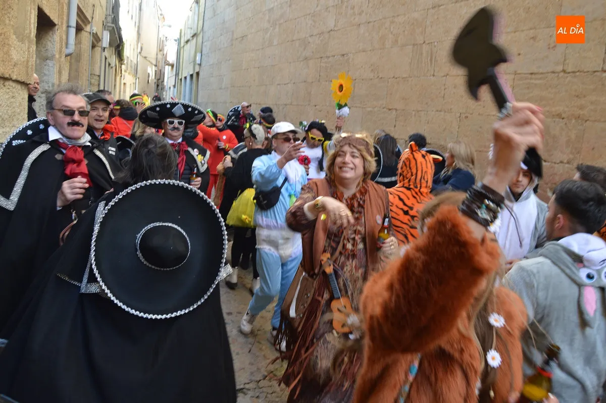 Ambiente del sábado de carnaval por la tarde 