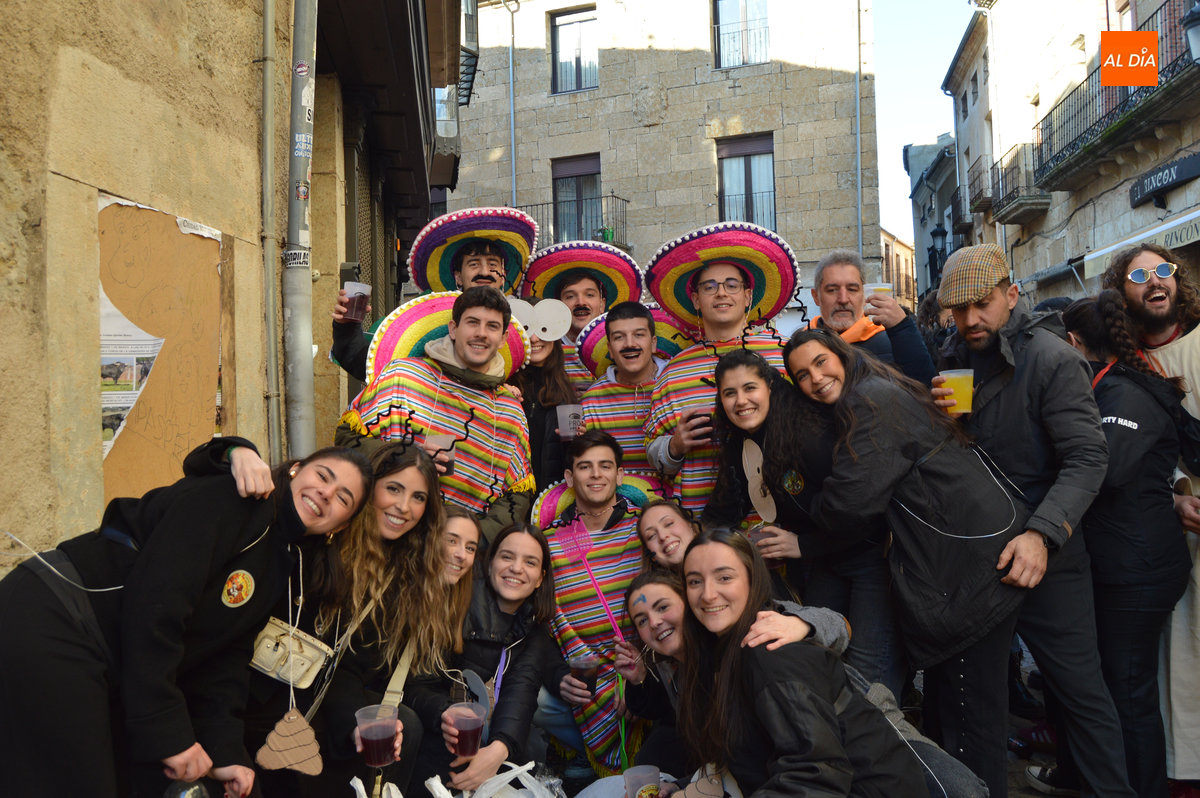 Ambiente del Carnaval de Toro del sábado por la tarde en Ciudad Rodrigo 
