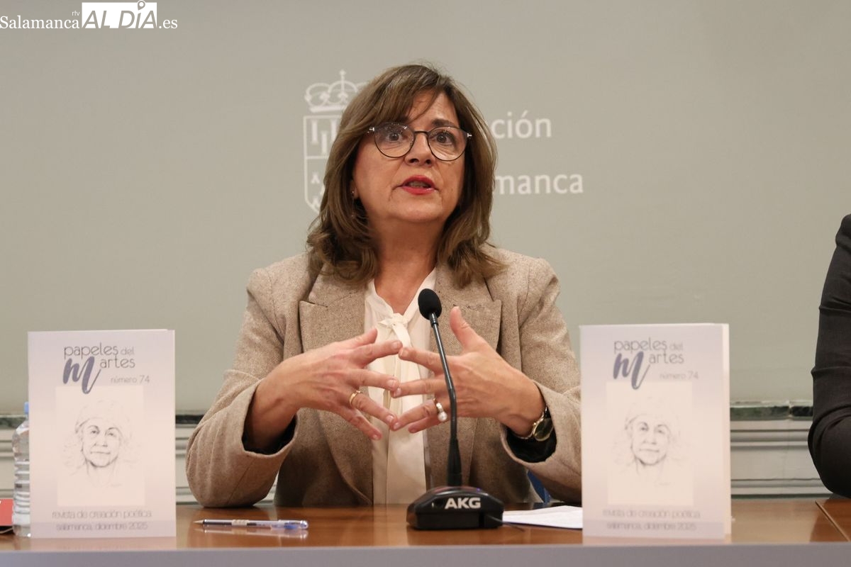 La revista Papeles del martes rinde homenaje a Carmen Martín Gaite en su número 74